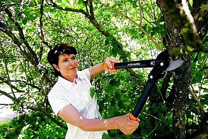 Dvouruční nůžky Fiskars (MOUNTFIELD) Dvouruční nůžky Fiskars (MOUNTFIELD)