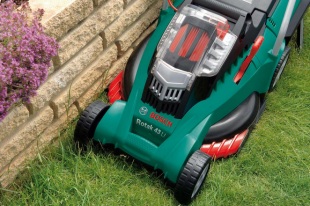 Rotační sekačka Rotak 43 LI (BOSCH) Rotační sekačka Rotak 43 LI (BOSCH)
